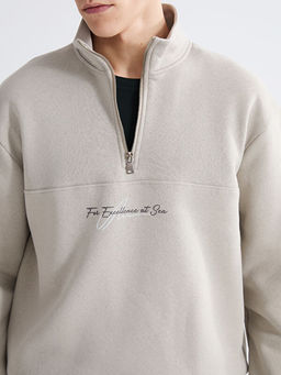 Dik Yaka Bask?l? Erkek Kal?n Sweatshirt