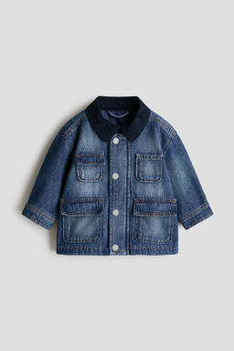 Chaqueta vaquera con cuello de pana