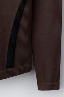 SEAMLESS CONTRAST SKI COLLECTION T-SHIRT - Zara фото 4