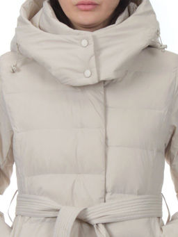 3069 LT.BEIGE Пуховик облегченный зимний женский (80% пух, 20% перо)