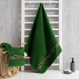 Полотенце махровое Love Life Милитари 70?130 см, цв. хаки, 100% хлопок, 360 г/м?