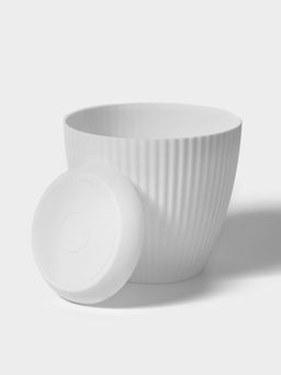 Горшок для цветов с поддоном Ribbed, пластиковый, 15×15×13 см, белый