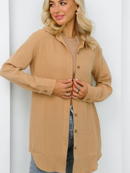 Женская муслиновая удлиненная рубашка бежевая - Krumpy фото 4