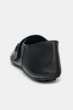 FLAT LEATHER SHOES WITH BUTTON DETAIL - Zara фото 8