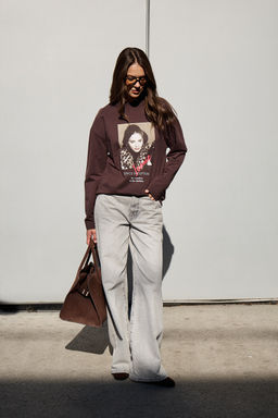 Лонгслив оверсайз с принтом