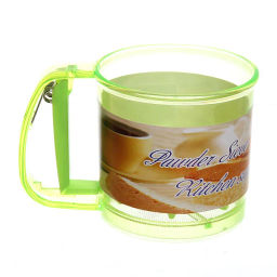 Цена за 2 шт. Кружка-сито пластиковая 10,5 см