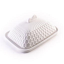 60030 Масленка с крышкой 18х3х8 фарфор LR (х24)