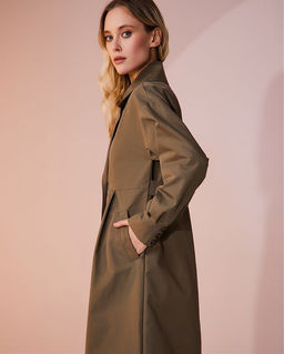 Плащ женский 

АРТ. 31811w черный/42