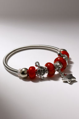 Цена за 2 шт. Браслет с шармами «Марджери», звезда, красный в серебре, d=6.5 см