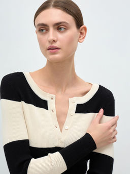 Conso/KJL 240715 - milk/black Джемпер женский