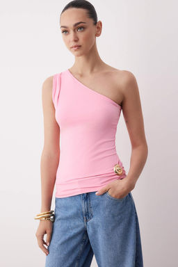 Pembe Deniz Kabugu Aksesuar Detayl? Asimetrik Tek Kol Esnek Orme Bluz TWOSS25BZ00598