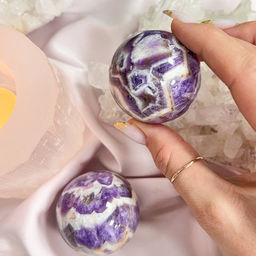 Шар из шевронного Аметиста