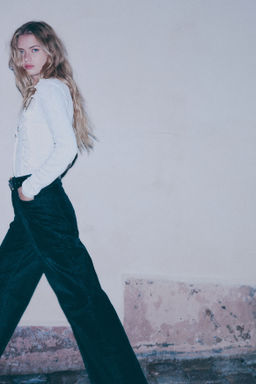 Wide Ultra High Jeans con acabado afelpado - H&m фото 2