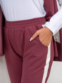 Костюм женский, цвет бордовый