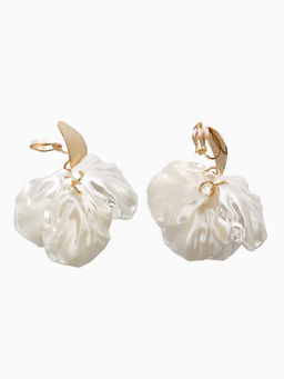 Клипсы для ушей QF Ветерок, цвет белый в золоте