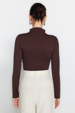 Kahverengi Buzgu Detayl? Dik Yaka C?tc?tl? Esnek Orme Body TWOAW24BD00014