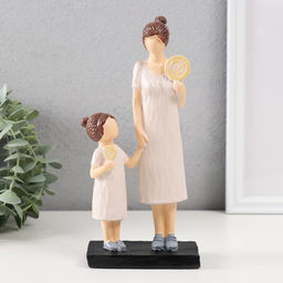Фигурка полистоун «Мама с дочкой, с леденцами», 22.5×5.5×10 см