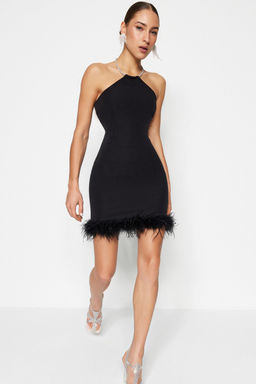 TRENDYOLMILLA Siyah Vucuda Oturan Otrisli Parlak Tasl? Dokuma K?sa S?k Abiye Elbise TPRSS23EL00255 фото 2