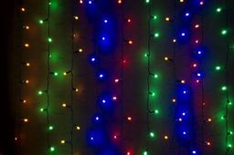 Световой занавес уличный Лас-Вегас 480 разноцветных LED огней постоянного свечения, черный провод, с коннектором, 2*2 м - Holiday Classics фото 2