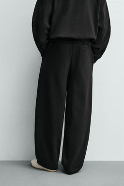 PANTAL?N JOGGER WIDE FIT PLIEGUES / Negro - Zara фото 3