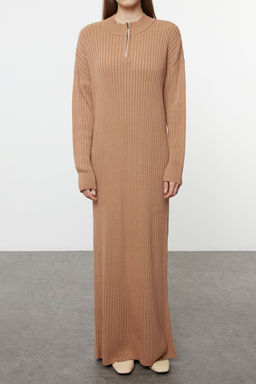 TRENDYOLMILLA Siyah Maxi Triko Duz Genis Kal?p Elbise TWOAW25EL00308  фото 3