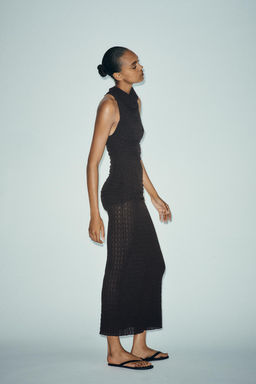 TEXTURED HALTER LONG DRESS - Zara фото 12