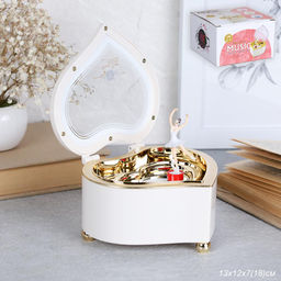 Шкатулка музыкальная Сердце с балериной / YL2046-2 /уп 72/белая