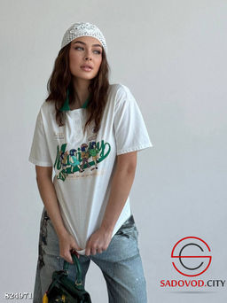 Женская футболка-поло с рисунком