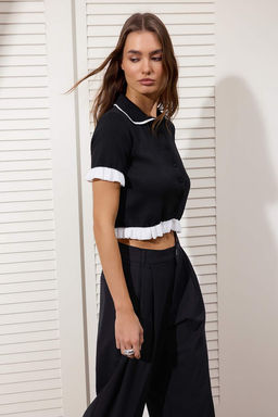Siyah Polo Yaka Volan Detayl? Crop Renk Bloklu Triko Ince Bluz TWOSS26BZ00296 - Trendyolmilla фото 2