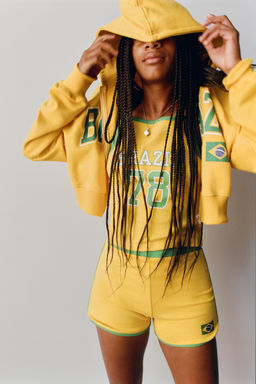 SUDADERA CROP BRASIL / Amarillo