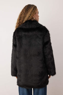 Siyah Kurklu Mono Kapama Oversize Midi Kaban TWOAW26KB00006