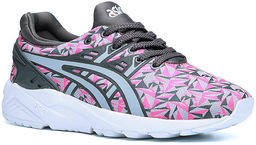 Кроссовки взрослые