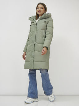 Куртка зимняя с капюшоном удлиненная стеганная зеленого цвета 9650Z - Mtforce фото 5