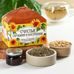Набор Любви к себе: кедровый орех 30 г., варенье из сосновых шишек 30 г., чай травяной 20 г.