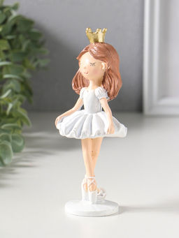 Фигурка полистоун «Малышка-принцесса, маленькая балерина», 6.5×5.5×15 см