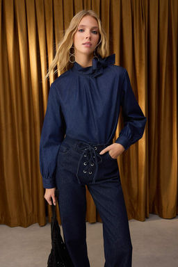 Ozel Koleksiyon Koyu Mavi Yakas? Baglama Detayl? Denim Bluz TWOAW26BZ00089