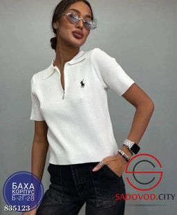 Футболка поло на полузамке