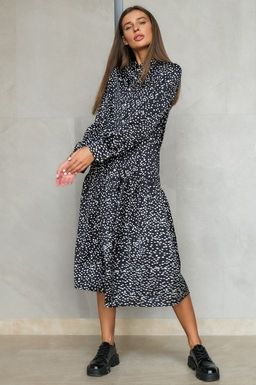 Платье в горошек на пуговицах черное