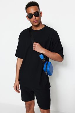 TRENDYOL MAN Kahverengi Premium Oversize Bisiklet Yaka K?sa Kol Dokulu K?r?smaz Ottoman T-Shirt TMNSS23TS00081