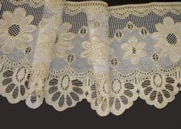 Скатерть арт. 30910/120/3, размеры 120 см х 160 см, ширина кружева 25 см, цвет - ТЕМНАЯ ОЛИВКА