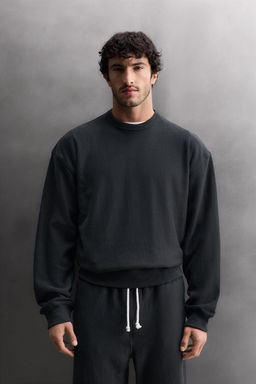 RELAXED FIT CREW NECK SWEATSHIRT - Zara фото 10