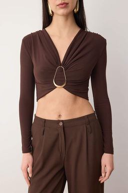 Kahverengi Toka Detayl? V Yaka Uzun Orme Sandy Party Bluz TPRAW26BZ00063