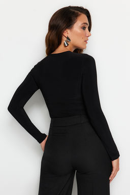 Siyah Cut Out ve Buzgu Detayl? Fitted/Vucuda Oturan Esnek C?tc?tl? Orme Body TWOAW22BD0047