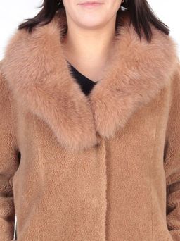 37235 BROWN Шуба женская искусственная Yi Ge - Fashion фото 10