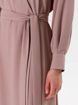 Платье из крепа