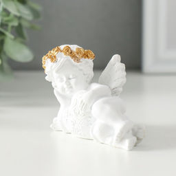 Фигурка полистоун Белоснежный ангел обнимает сердечко с узорами, 9?4.5?5 см