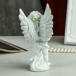Фигурка полистоун Ангел в розовом венке с сердцем из роз, 15?7.8?5.5 см, МИКС