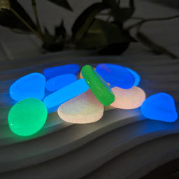 Декоративные камни 100г светящиеся / XM-79 /уп 200/ пластик - Галеонтрейд фото 2