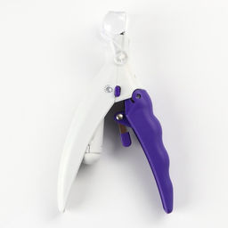 Когтерез для животных, с LED фонарём и контейнером для когтей, на батарейках, бело-фиолет. - Simaland фото 4