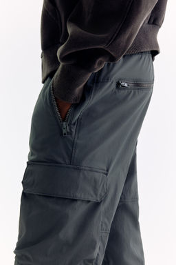 Pantal?n cargo de nailon Regular Fit - H&m фото 6